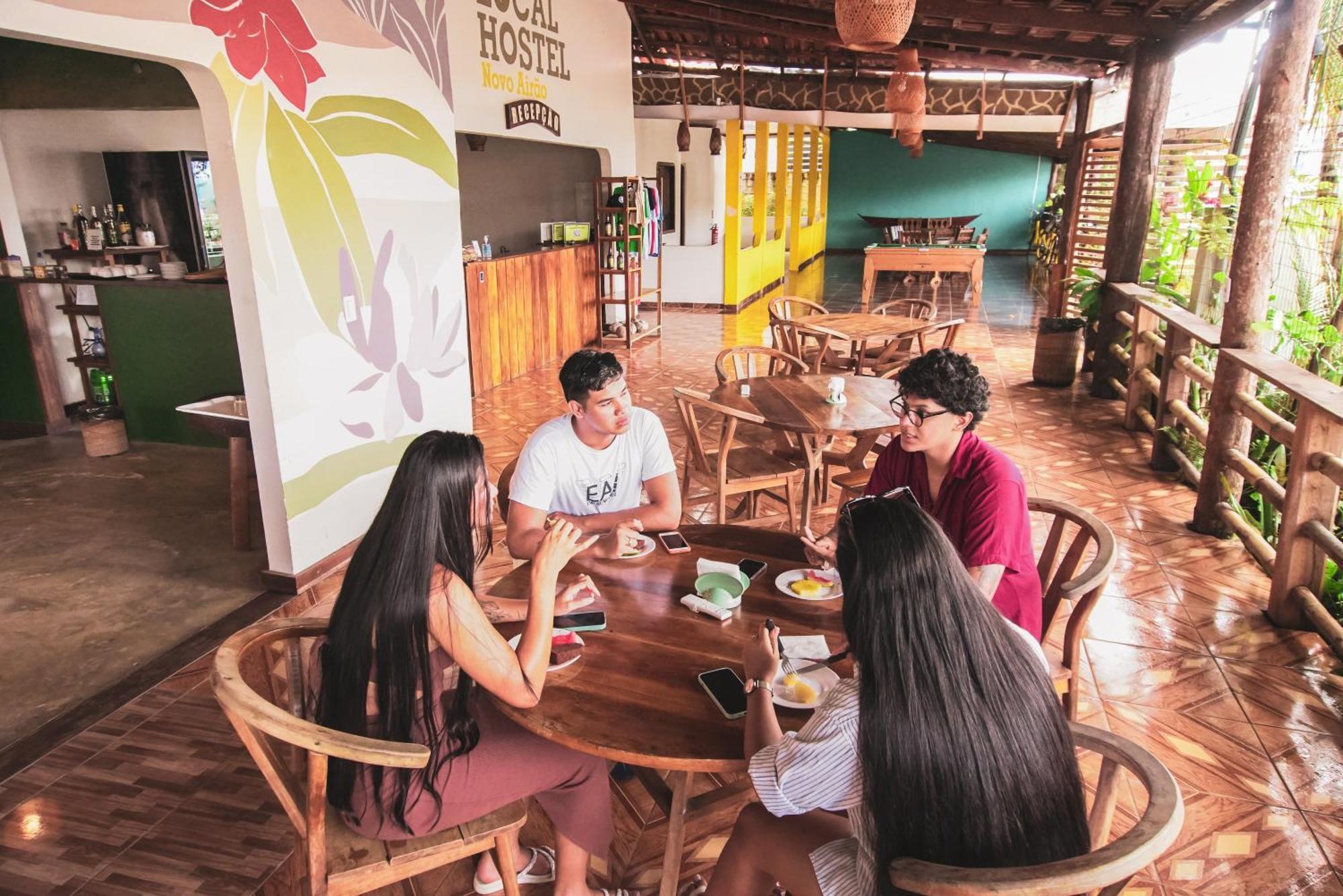 Local Hostel โนโวไอเรา ภายนอก รูปภาพ