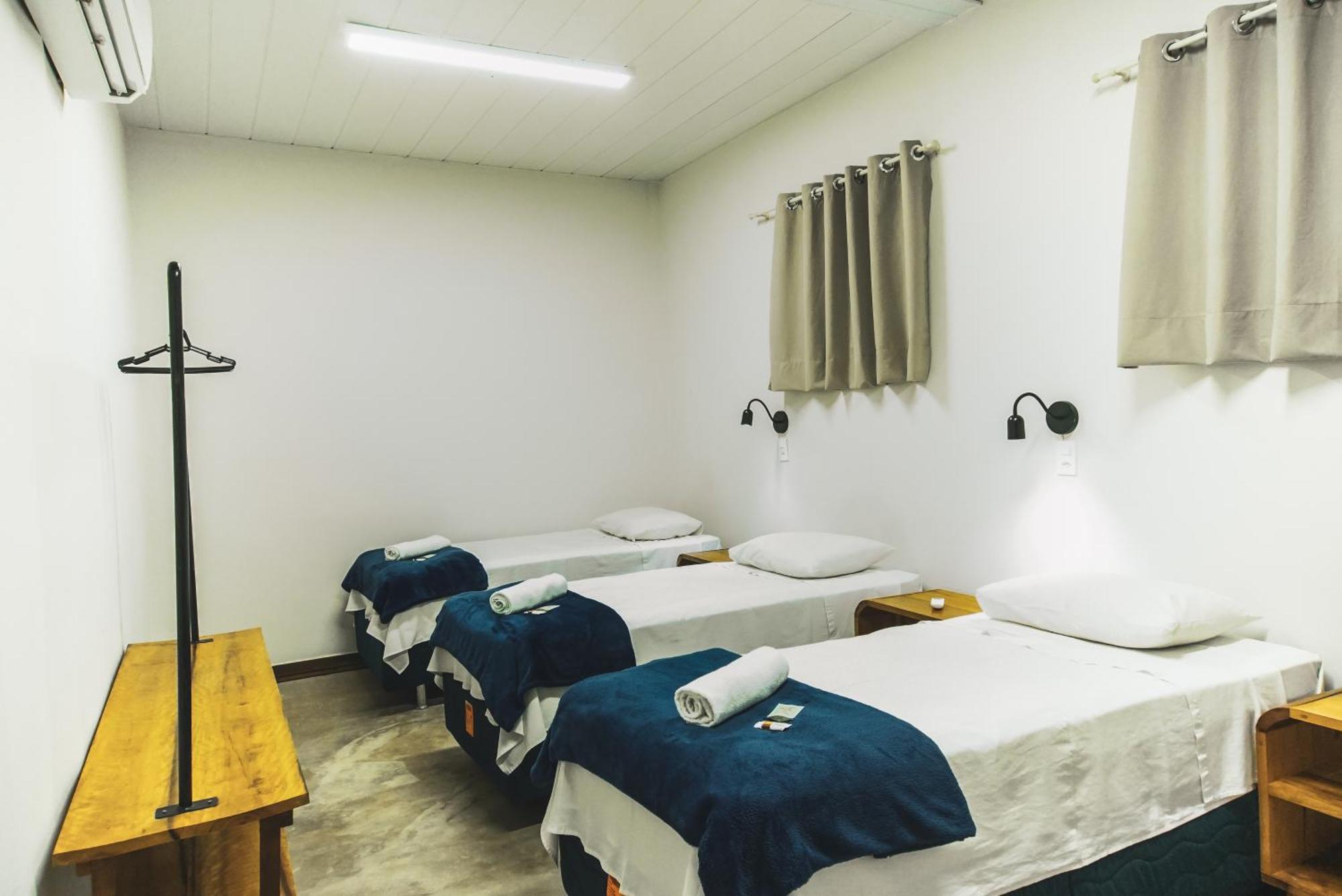 Local Hostel โนโวไอเรา ภายนอก รูปภาพ