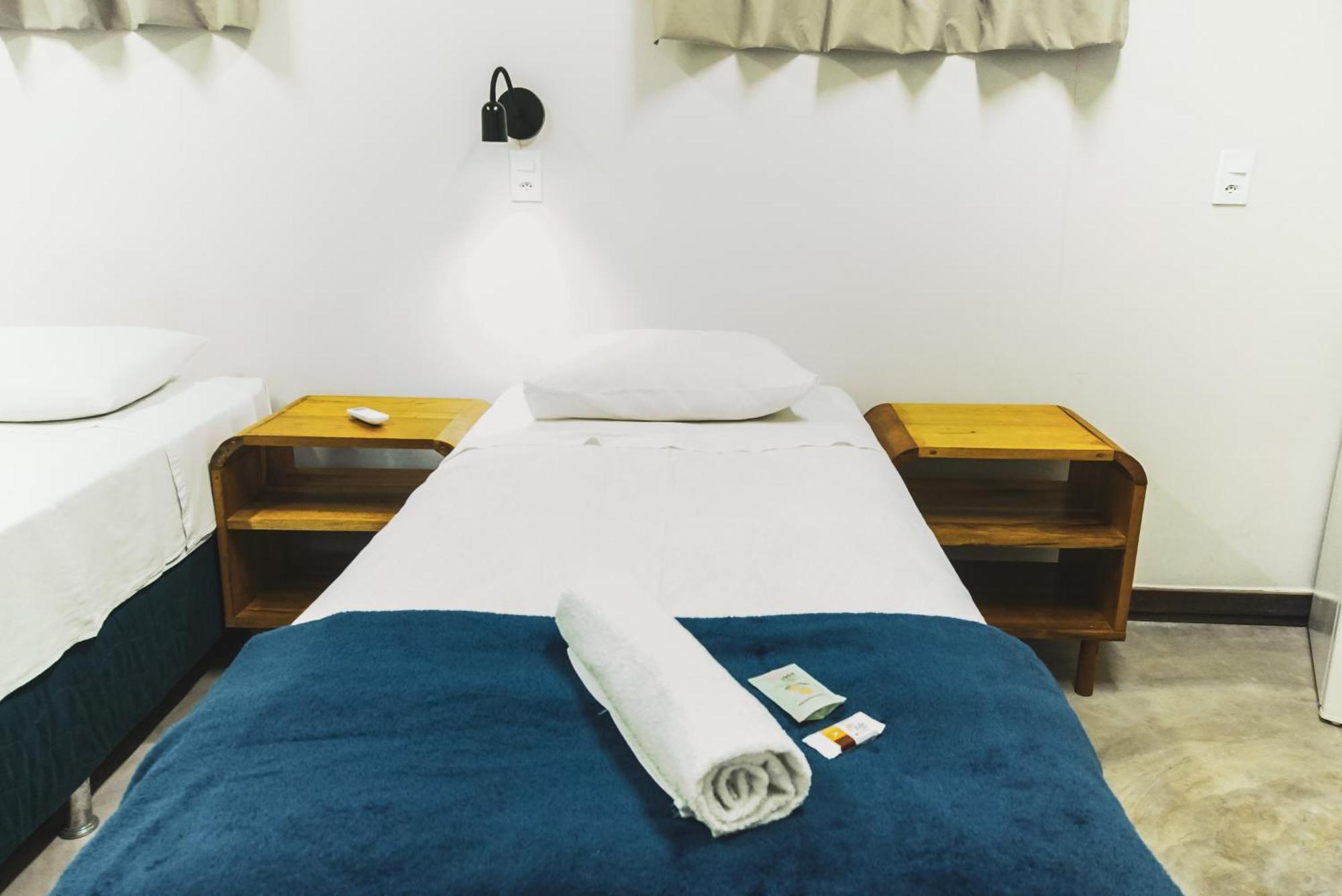 Local Hostel โนโวไอเรา ภายนอก รูปภาพ