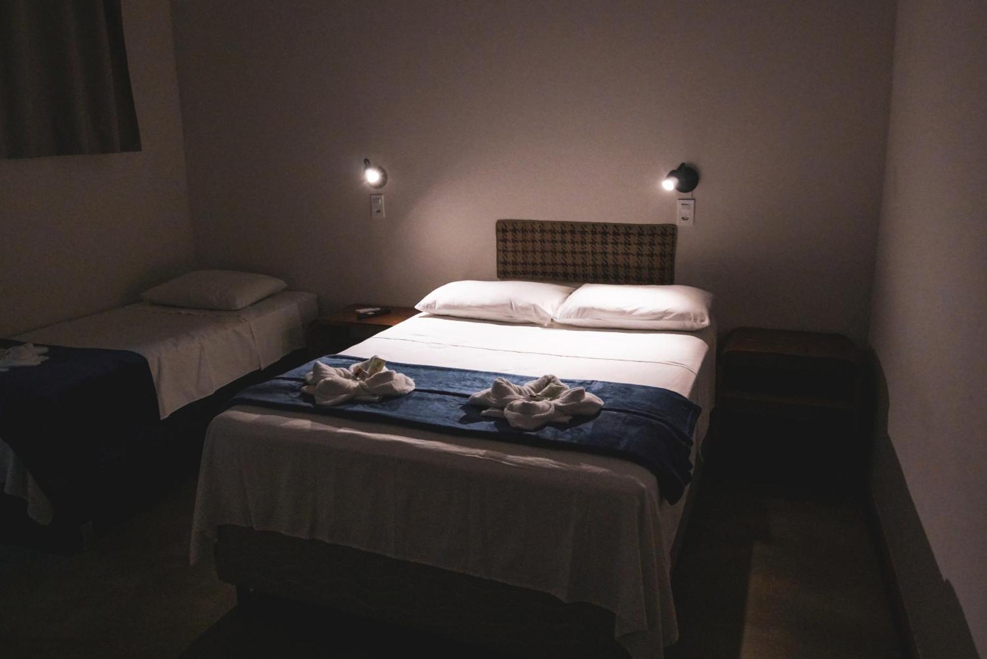 Local Hostel โนโวไอเรา ภายนอก รูปภาพ