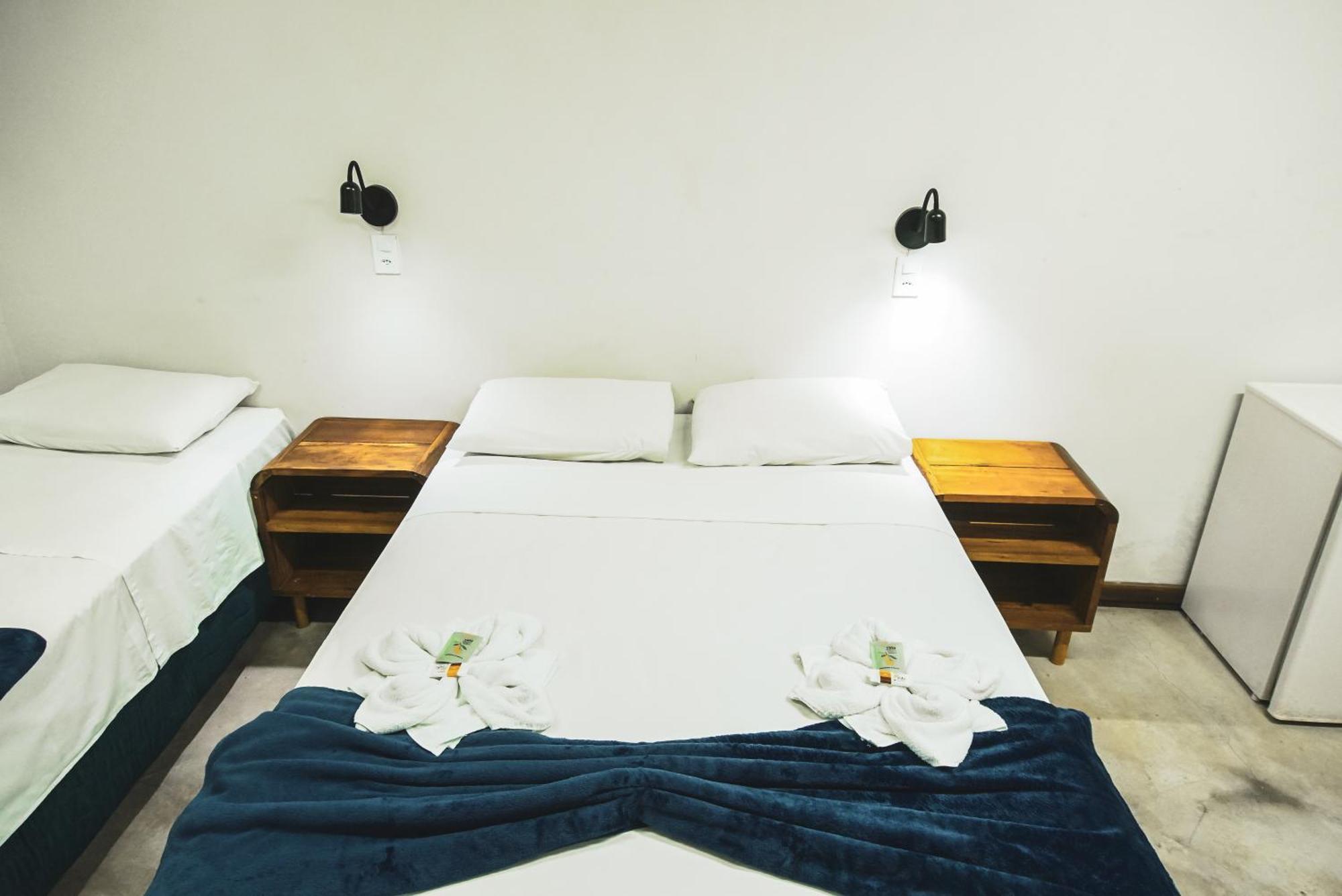 Local Hostel โนโวไอเรา ภายนอก รูปภาพ