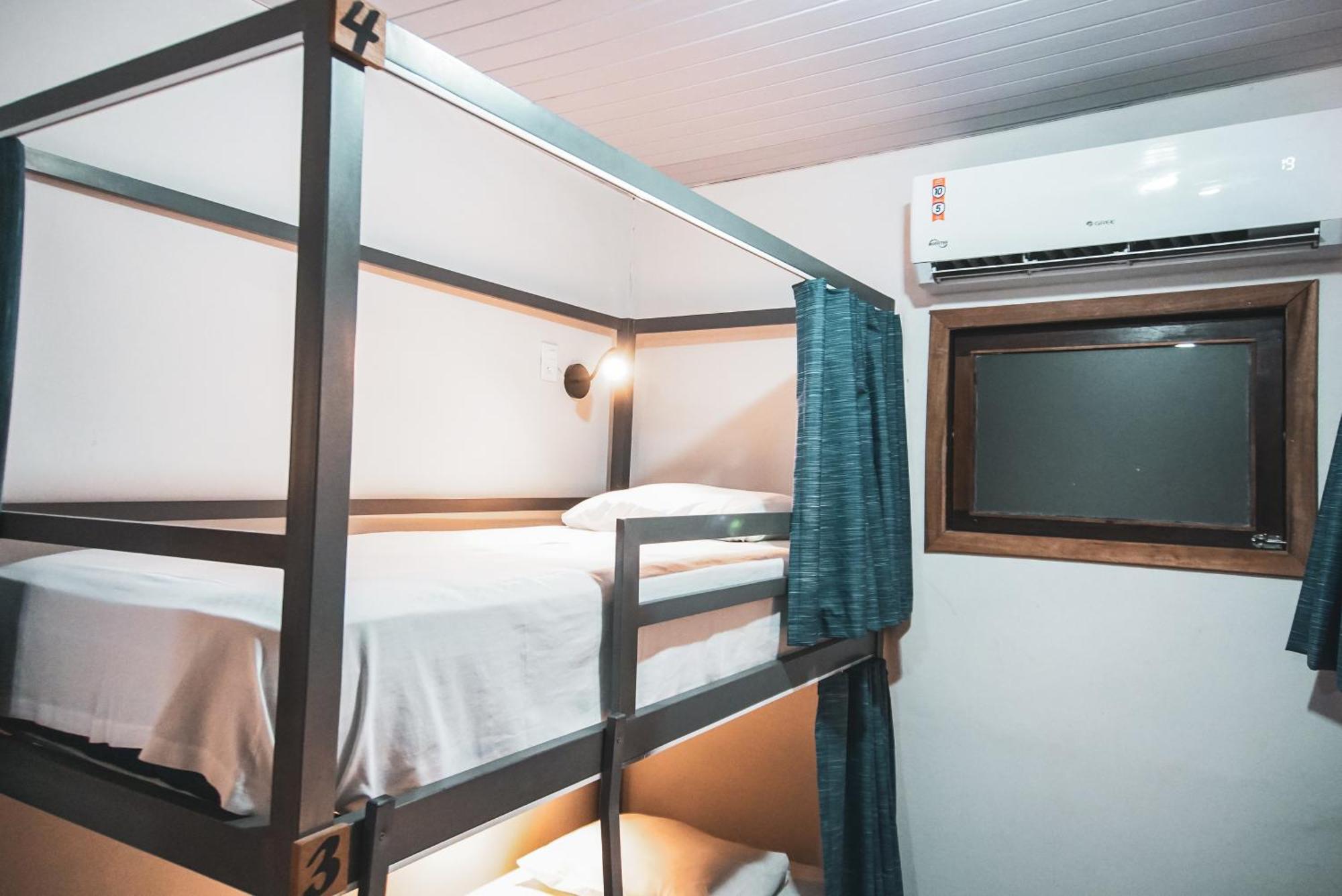 Local Hostel โนโวไอเรา ภายนอก รูปภาพ