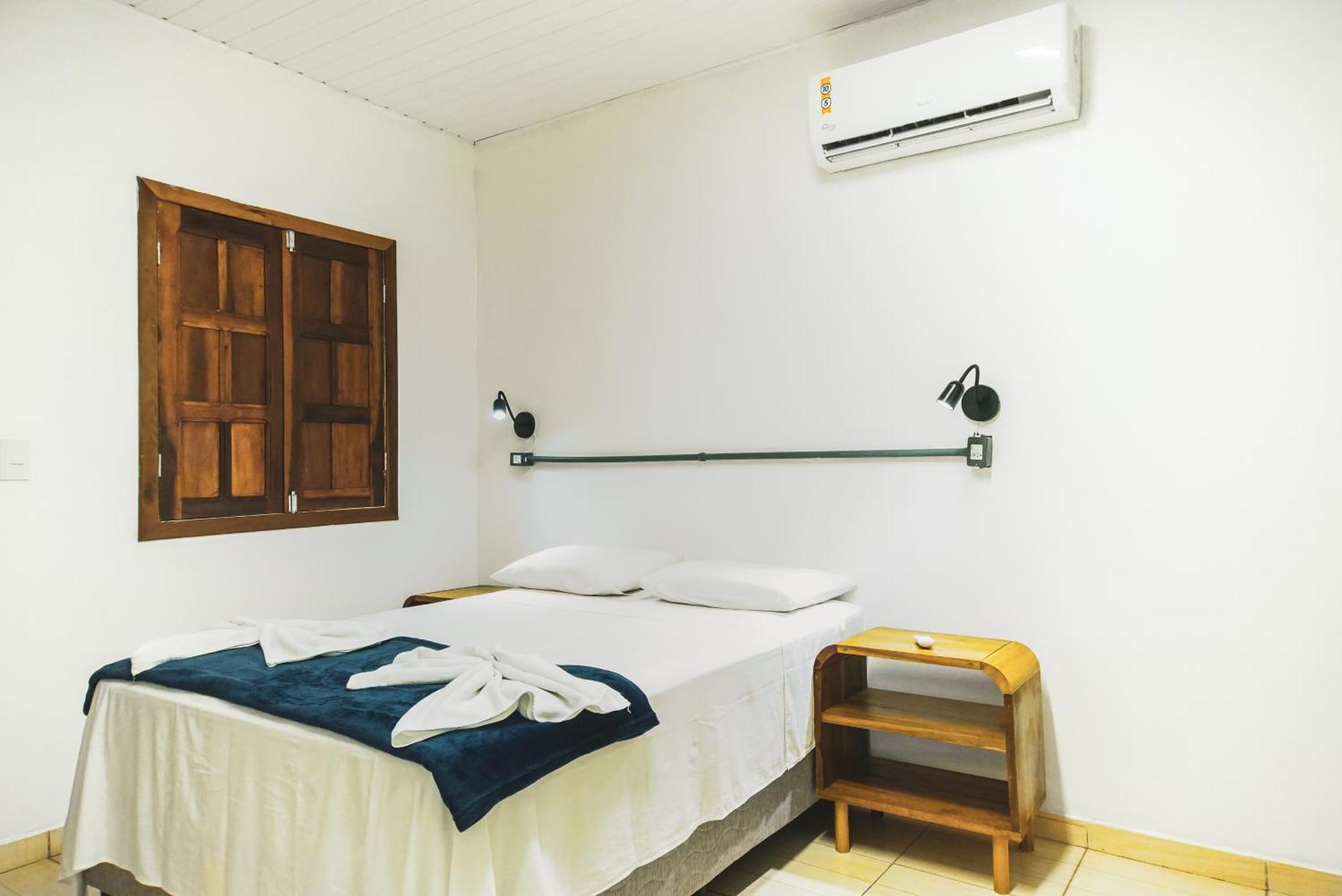 Local Hostel โนโวไอเรา ภายนอก รูปภาพ
