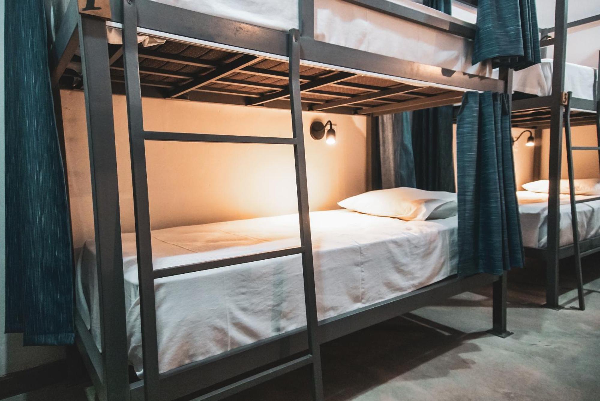 Local Hostel โนโวไอเรา ภายนอก รูปภาพ