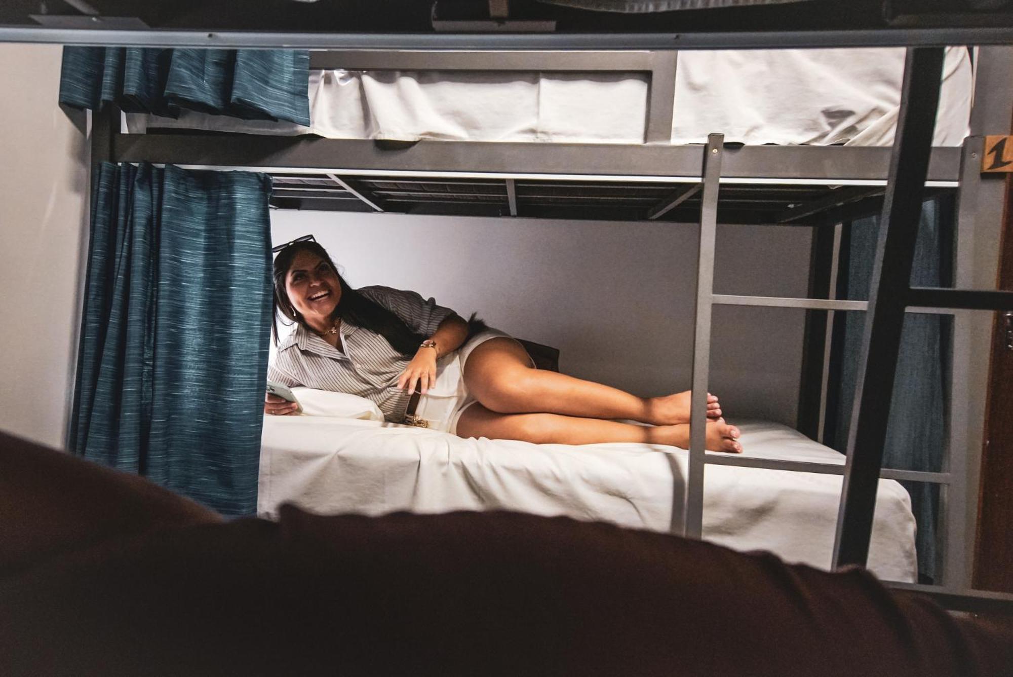 Local Hostel โนโวไอเรา ภายนอก รูปภาพ
